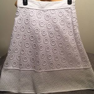 Adorable Trina Turk White Eyelet Lace skirt